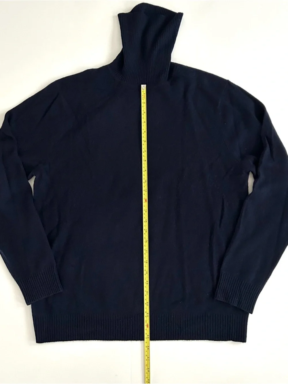 Qi Cashmere Turtleneck Sweater - Size L - Mens - Picture 7 of 12
